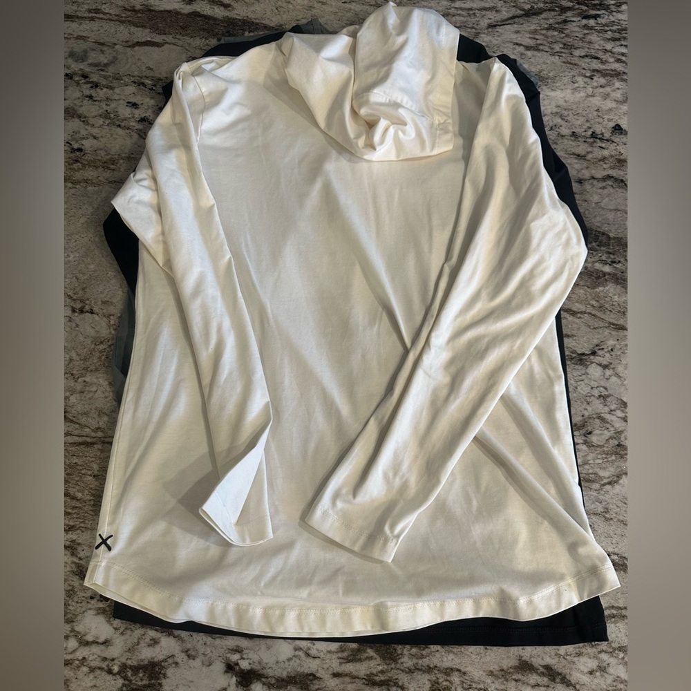 3 Cuts brand long sleeve shirts